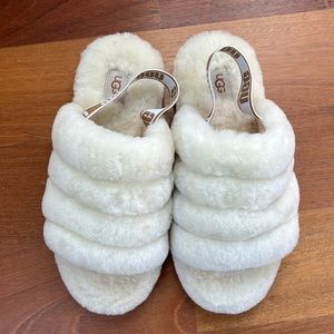 Ugg Fluff Yeah girls slippers. Like new!! Great Christmas gift